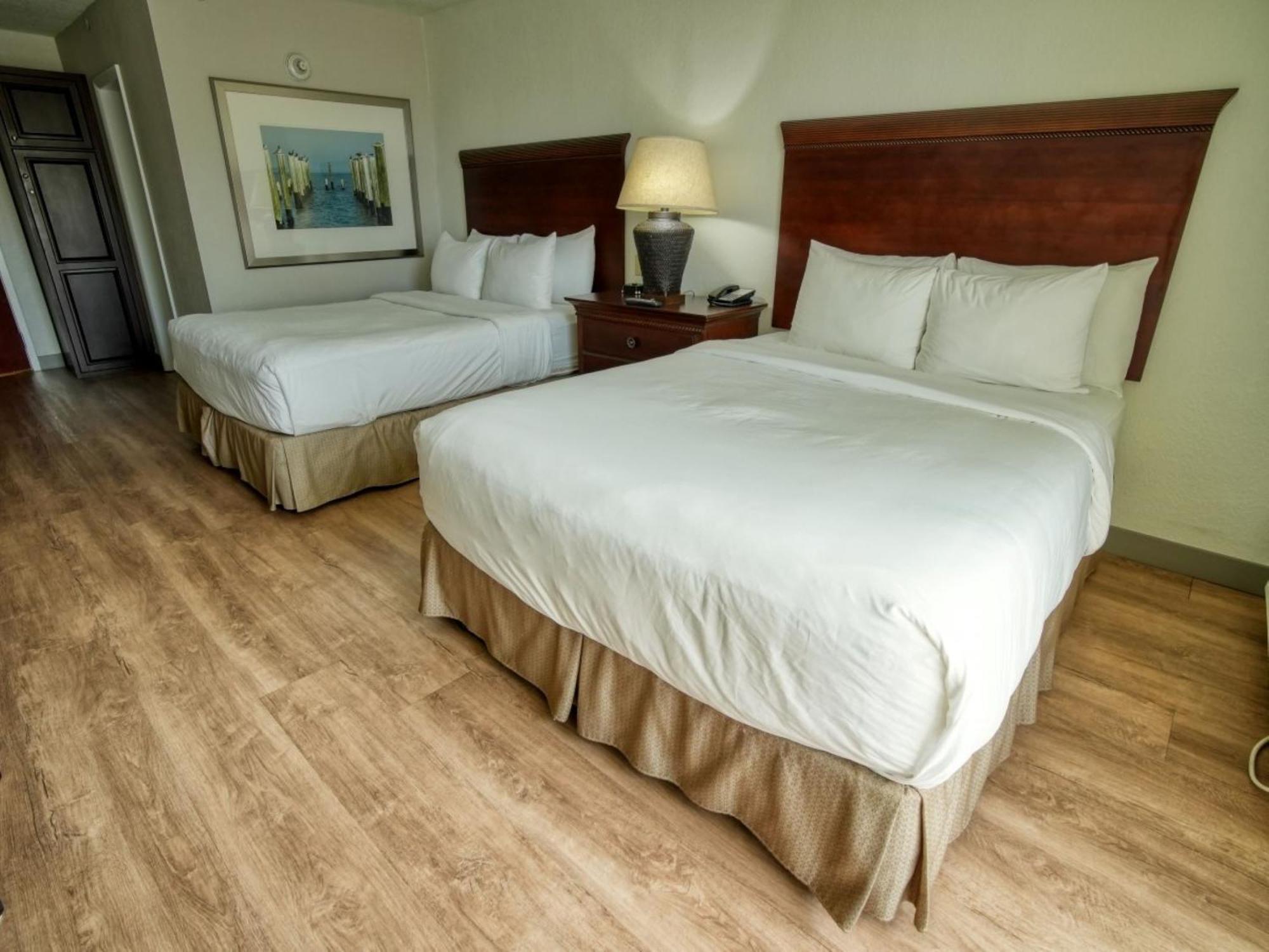 Treasure Island Hotel And Marina St. Pete Beach Buitenkant foto