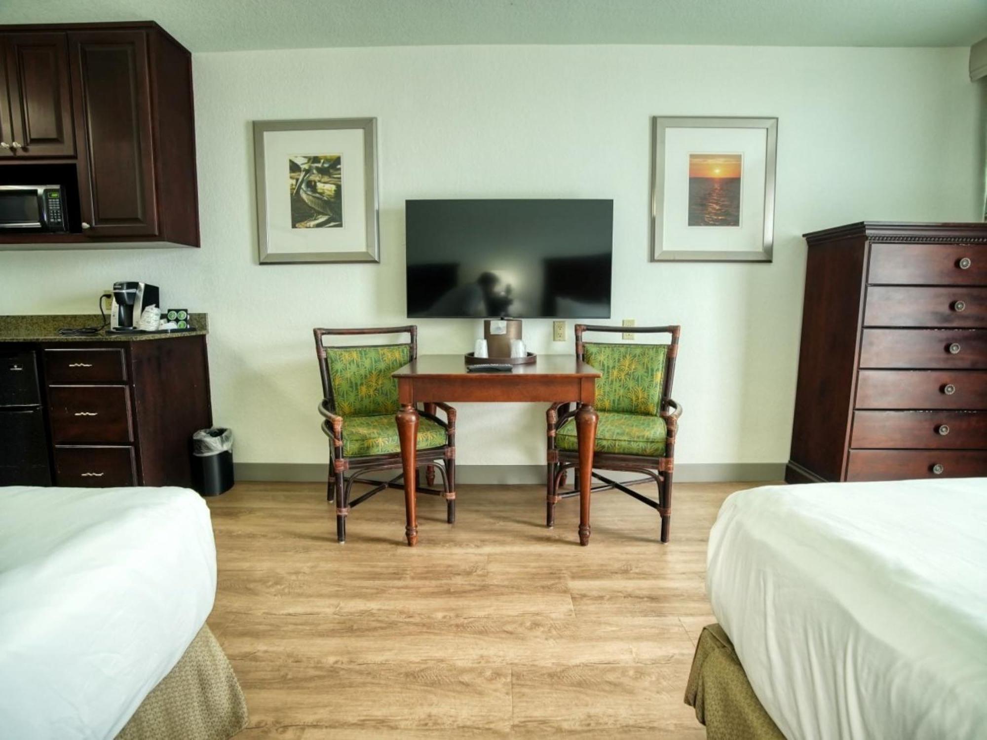 Treasure Island Hotel And Marina St. Pete Beach Buitenkant foto