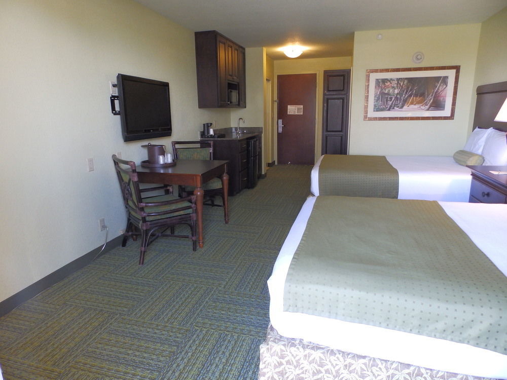 Treasure Island Hotel And Marina St. Pete Beach Buitenkant foto